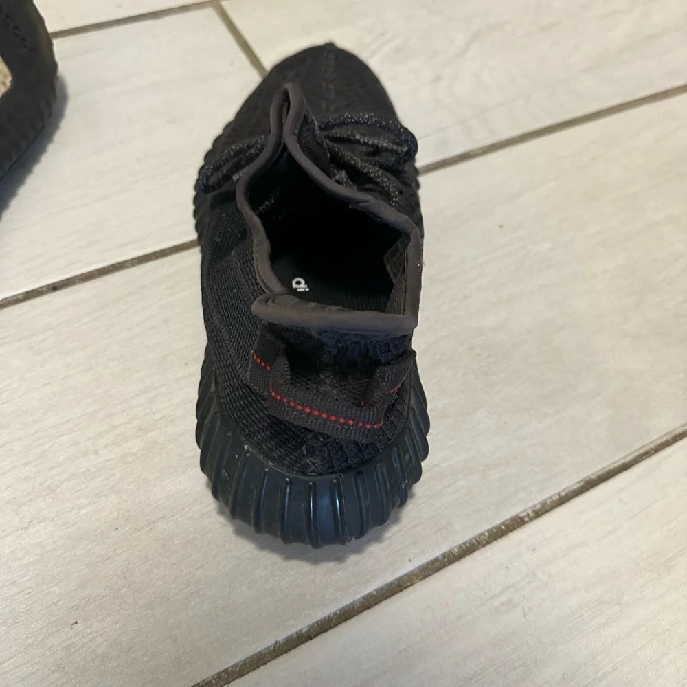 Yeezy 350 Black